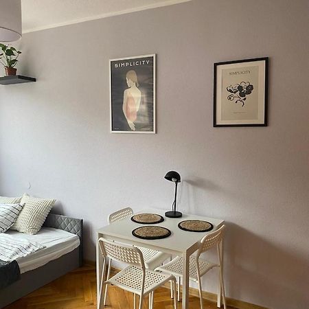 Night Host Matejki 4 Free Parking Apartment บือตอม ภายนอก รูปภาพ