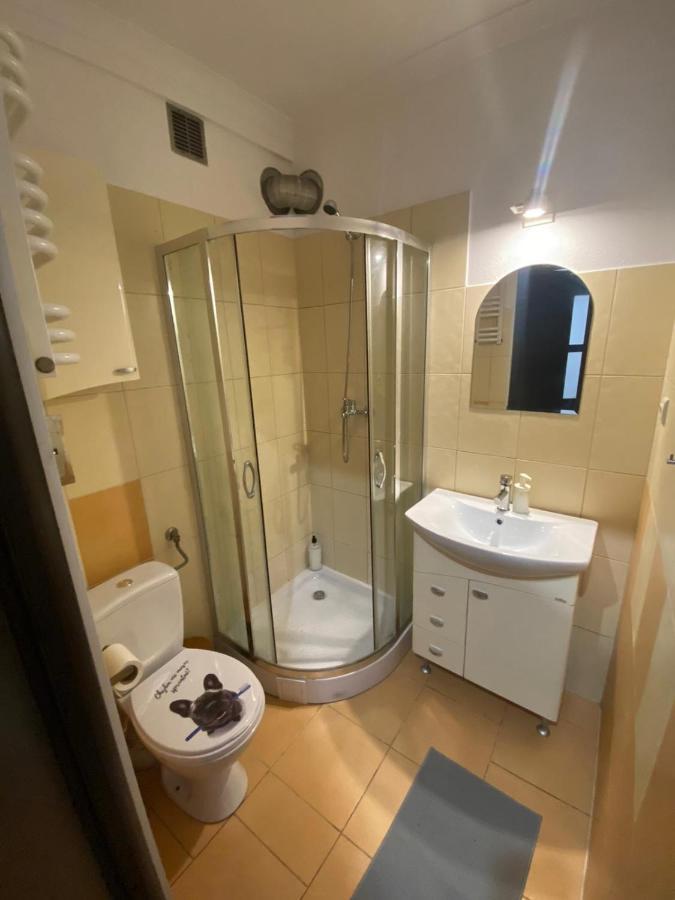 Night Host Matejki 4 Free Parking Apartment บือตอม ภายนอก รูปภาพ