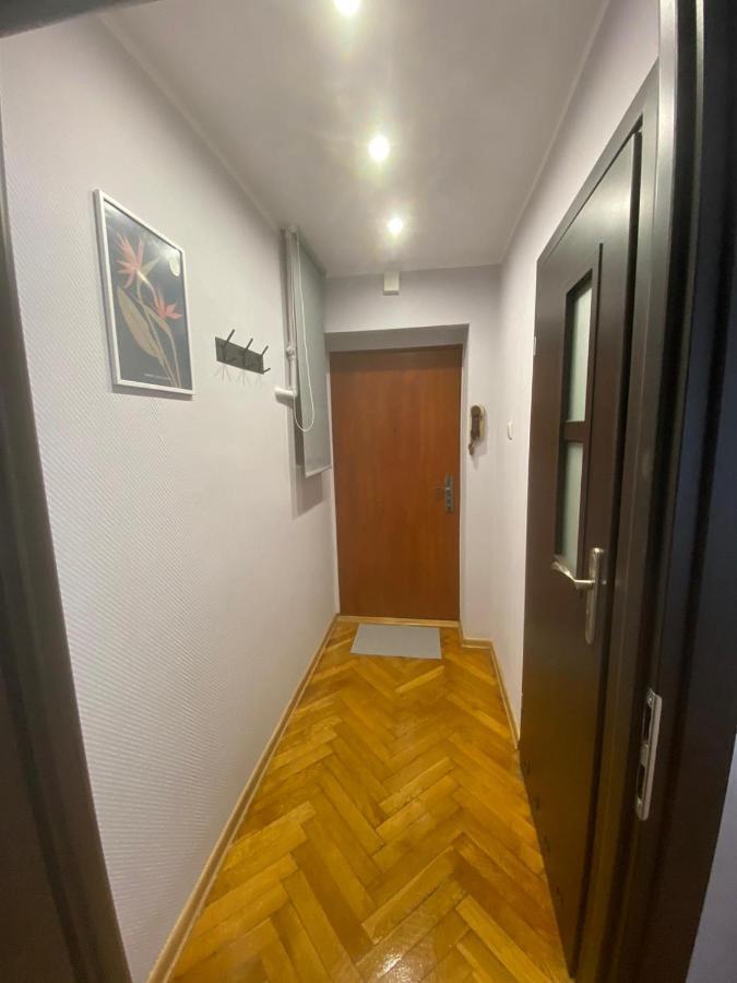 Night Host Matejki 4 Free Parking Apartment บือตอม ภายนอก รูปภาพ